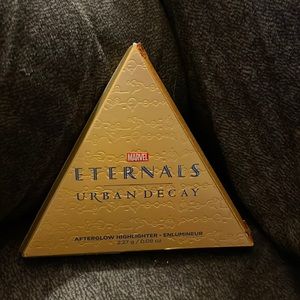 NWT Urban Decay x Marvel “ETERNALS” Afterglow Illuminating Highlighter Uni-Mind